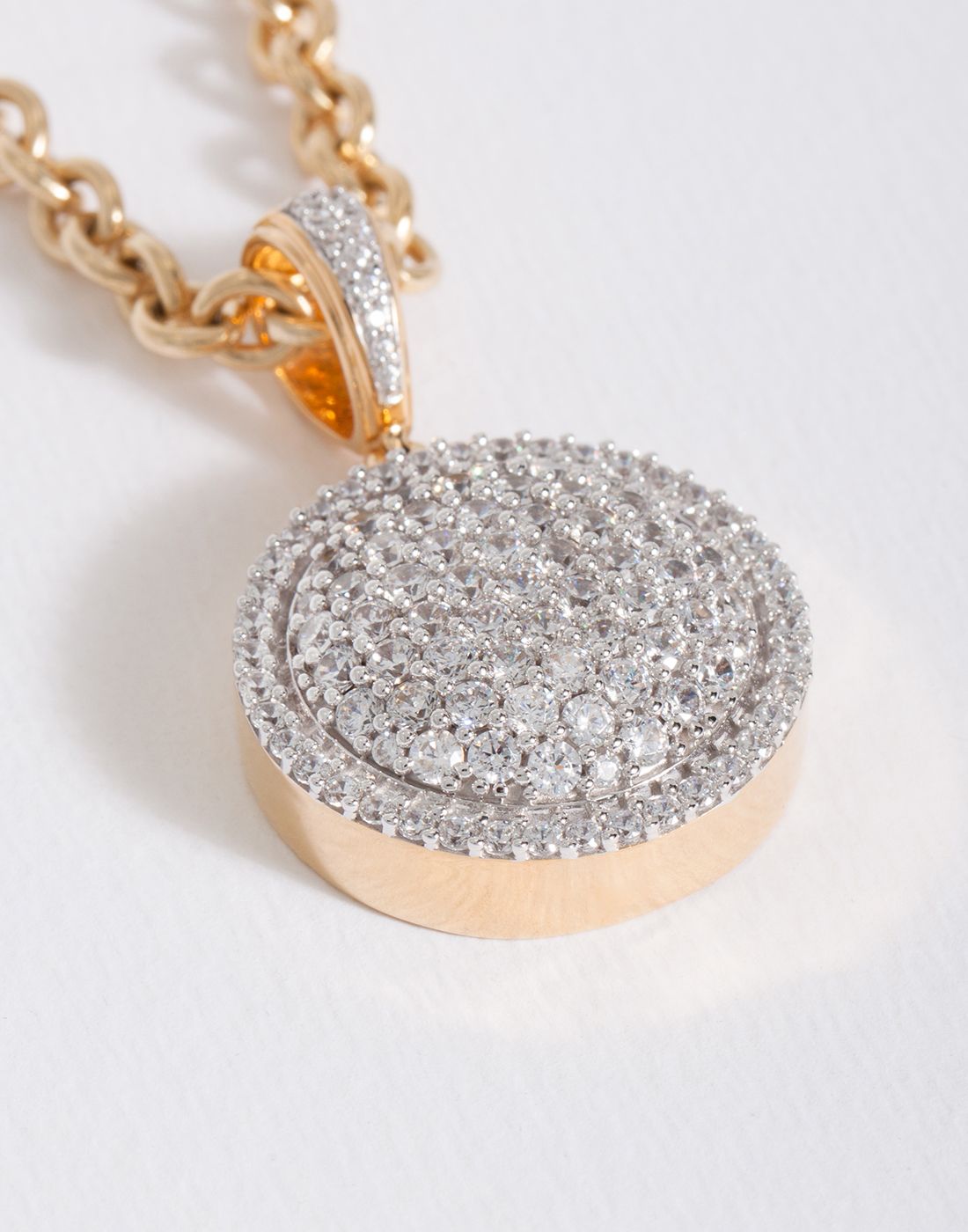 Round Medallion Pendant P-40089