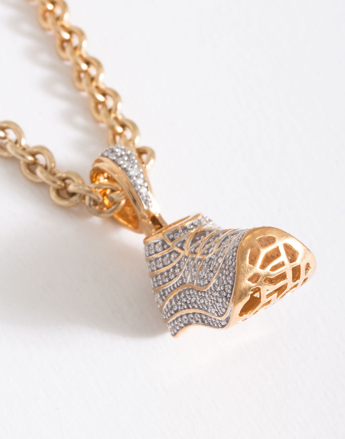 Sneaker Pendant P-40189