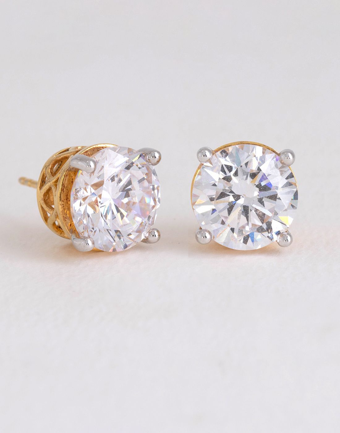 Classic Solitaire 18 Carat Earrings E-30082