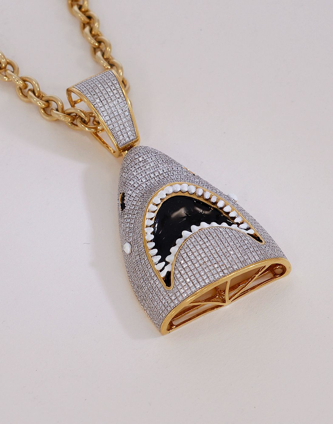 Shark Pendant P-54772